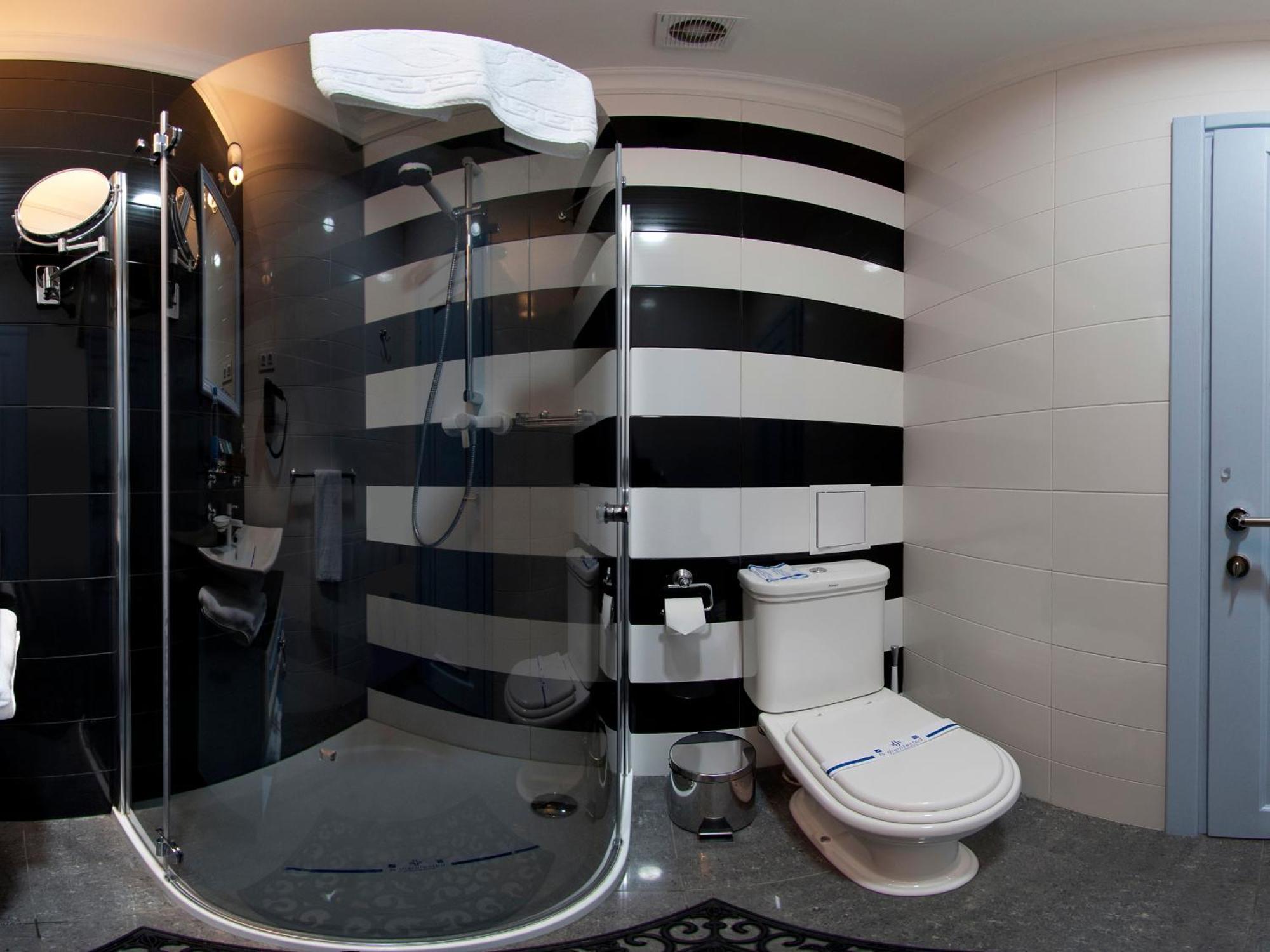 Mirax Boutique Hotel Kharkiv Exterior photo
